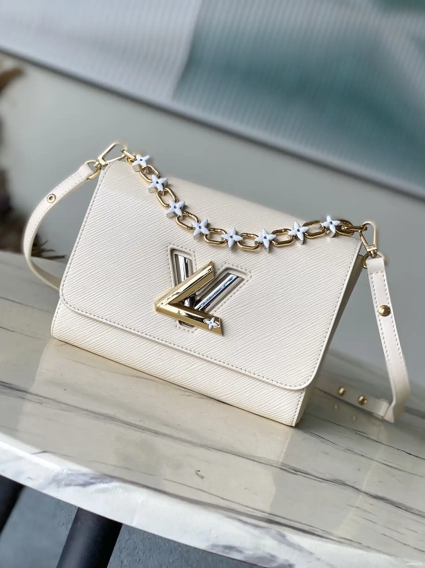 WIS LOUIS VUITTON MM-23*17*9.5CM TWIST 0524